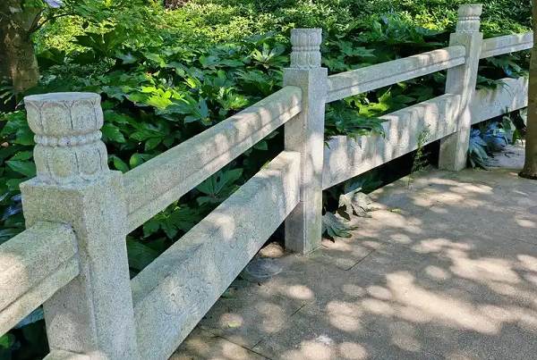 陵水黎族自治县大连仿古线雕栏杆